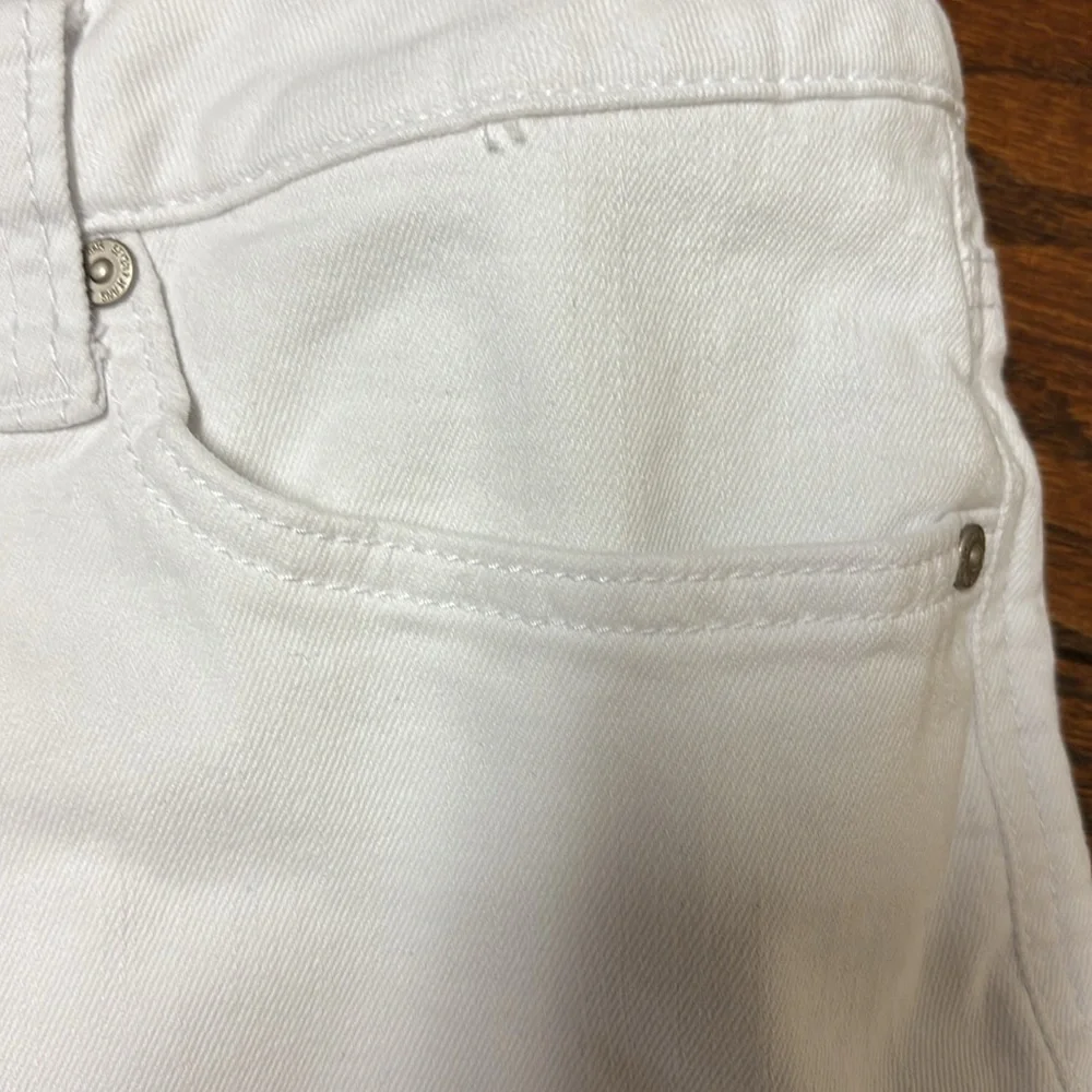 Seven7 White Denim Shorts "Weekend Shorts" Size 16 - Picture 7 of 9